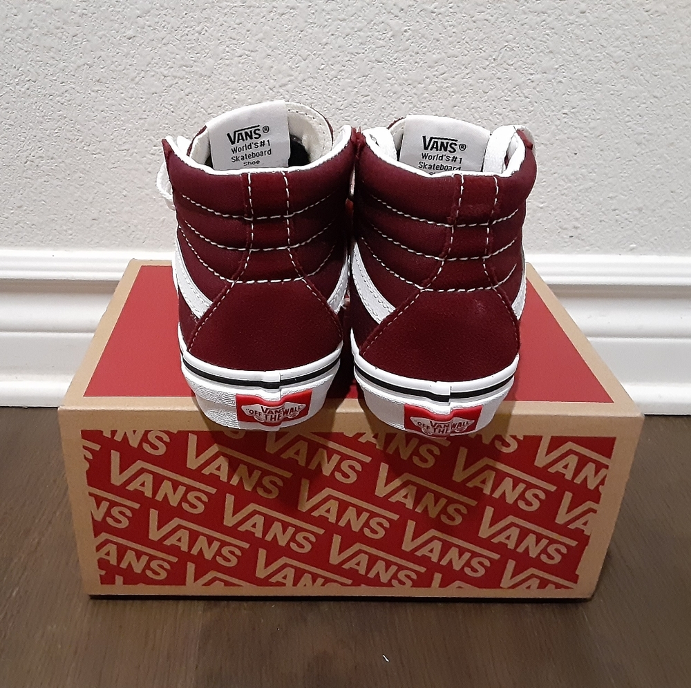 Vans - Picture 4 of 4